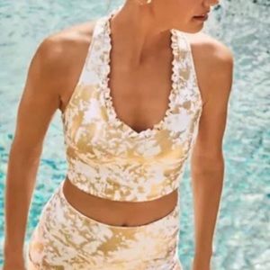 BNWT- UPF 50+ Luxletic Lindsay Sports Bra in Gold Shoreline  Foil - XS